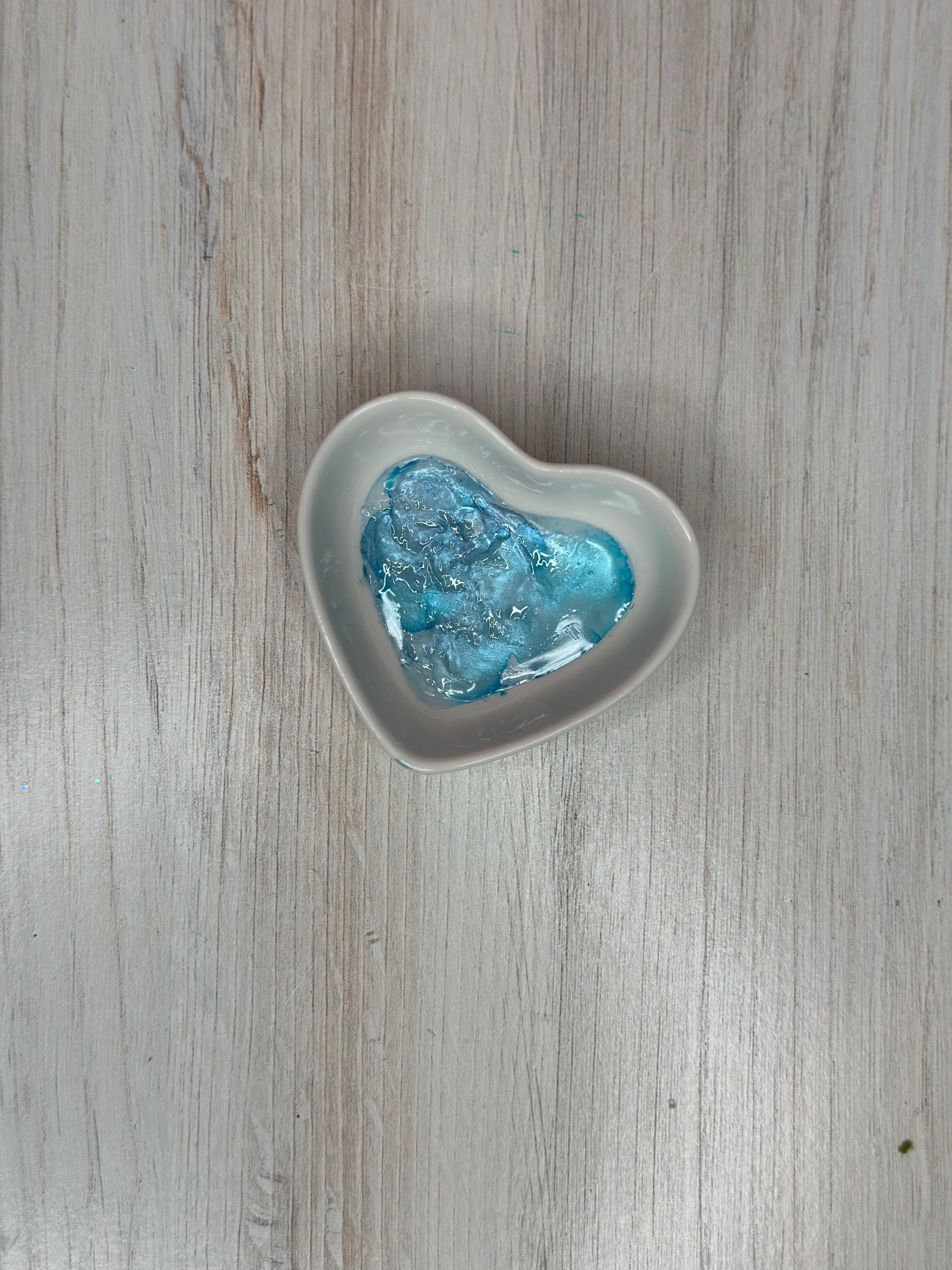 Catch Dish Heart-Crafteriffic Art